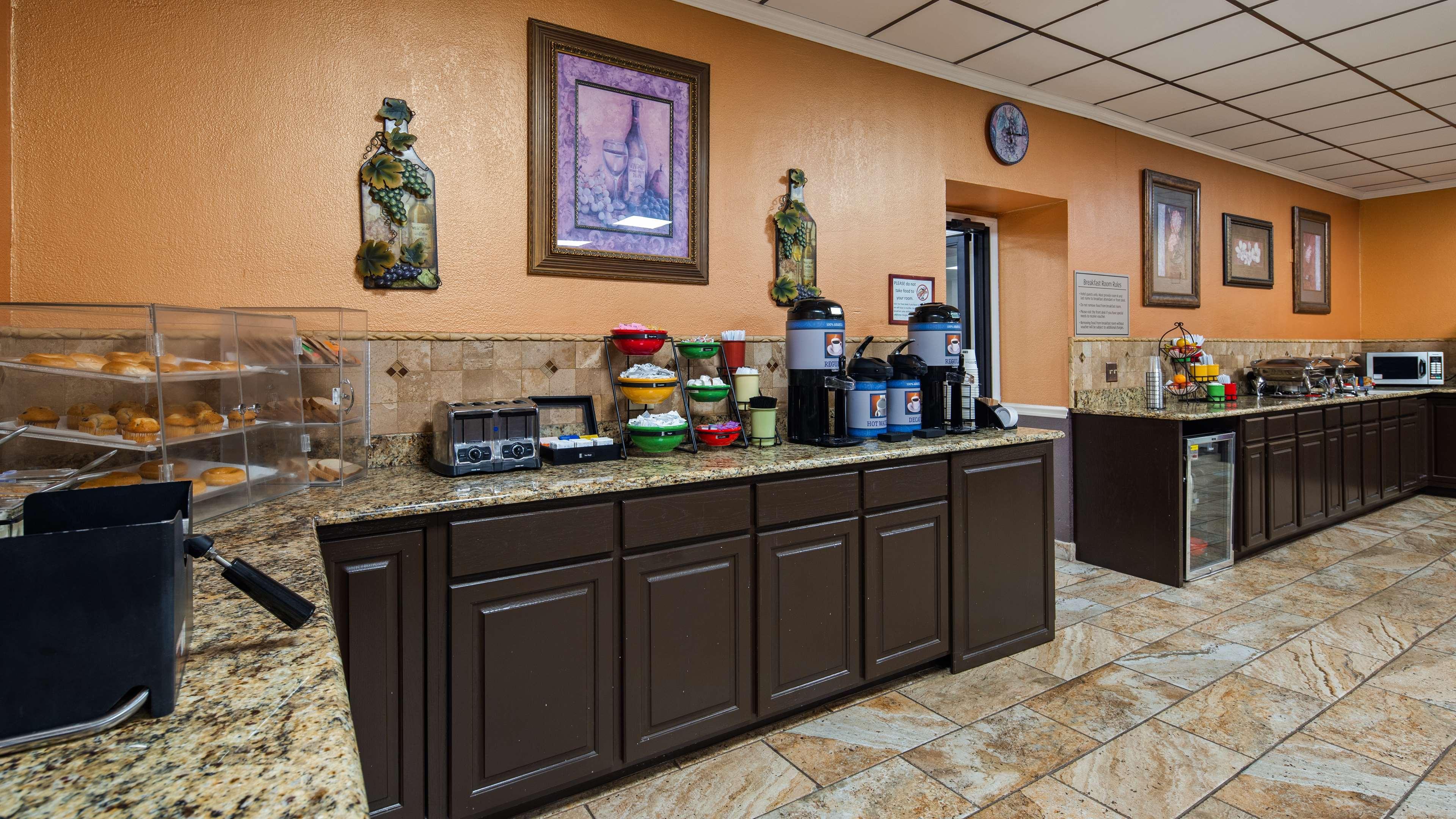 Best Western Tulsa Airport Exterior foto