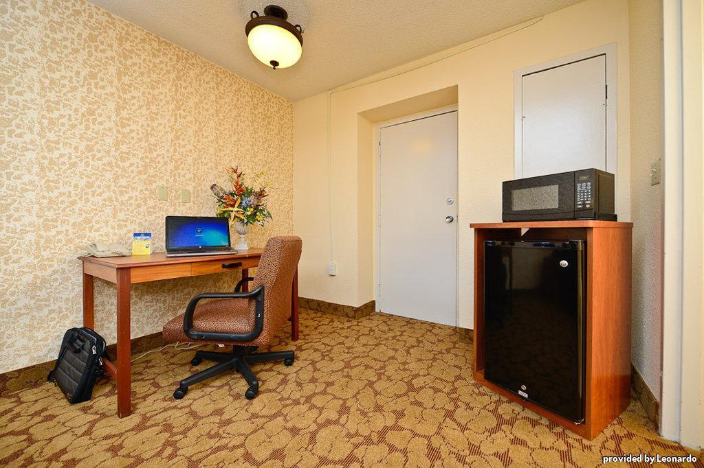 Best Western Tulsa Airport Habitación foto